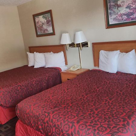 Days Inn Oklahoma City West Екстериор снимка