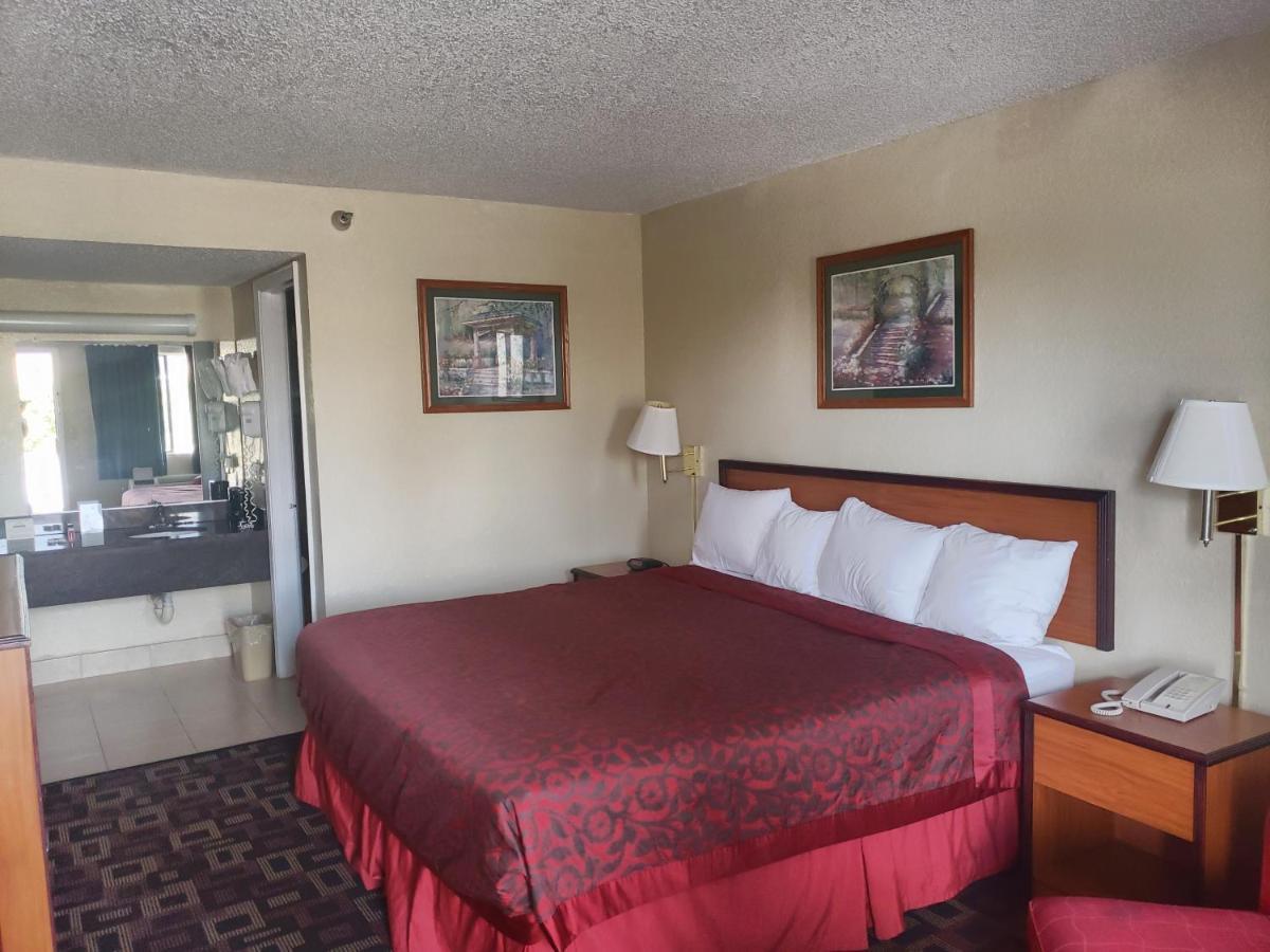 Days Inn Oklahoma City West Екстериор снимка